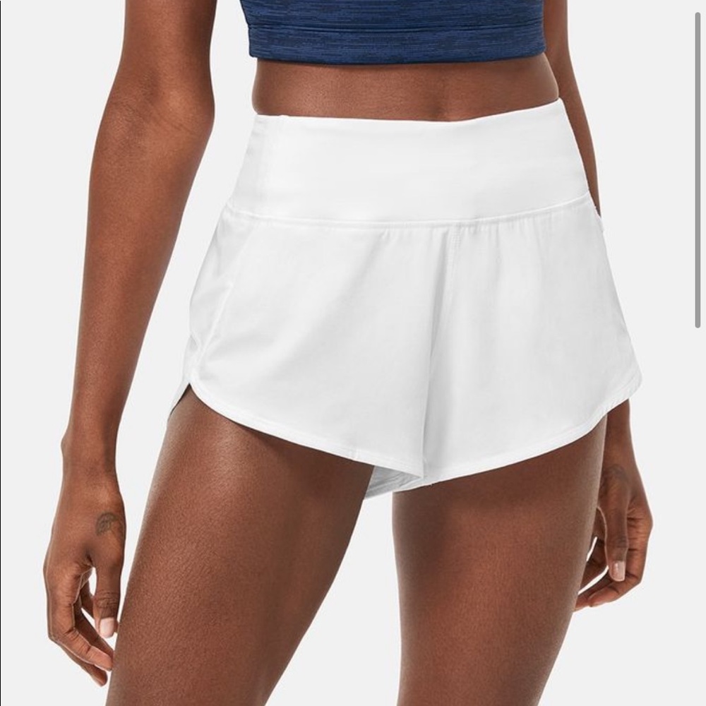 outdoor voices white hudson 2.5 shorts